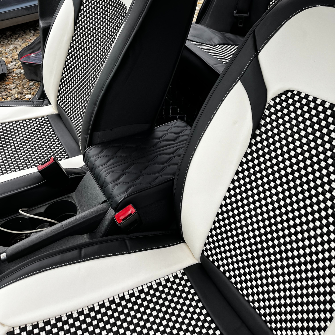 Interior auto cu huse Textil Nappa alb-negru montate
